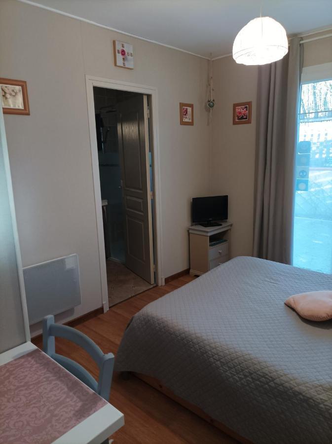 Le Nid De Mesanges Bed & Breakfast Chauffour-sur-Vell Екстериор снимка