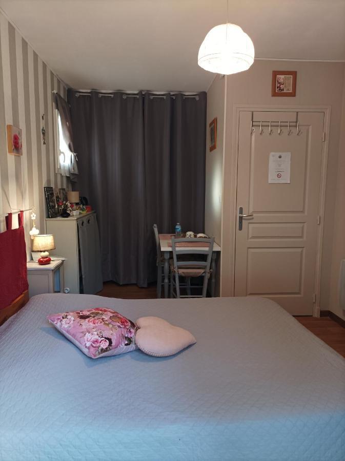 Le Nid De Mesanges Bed & Breakfast Chauffour-sur-Vell Екстериор снимка