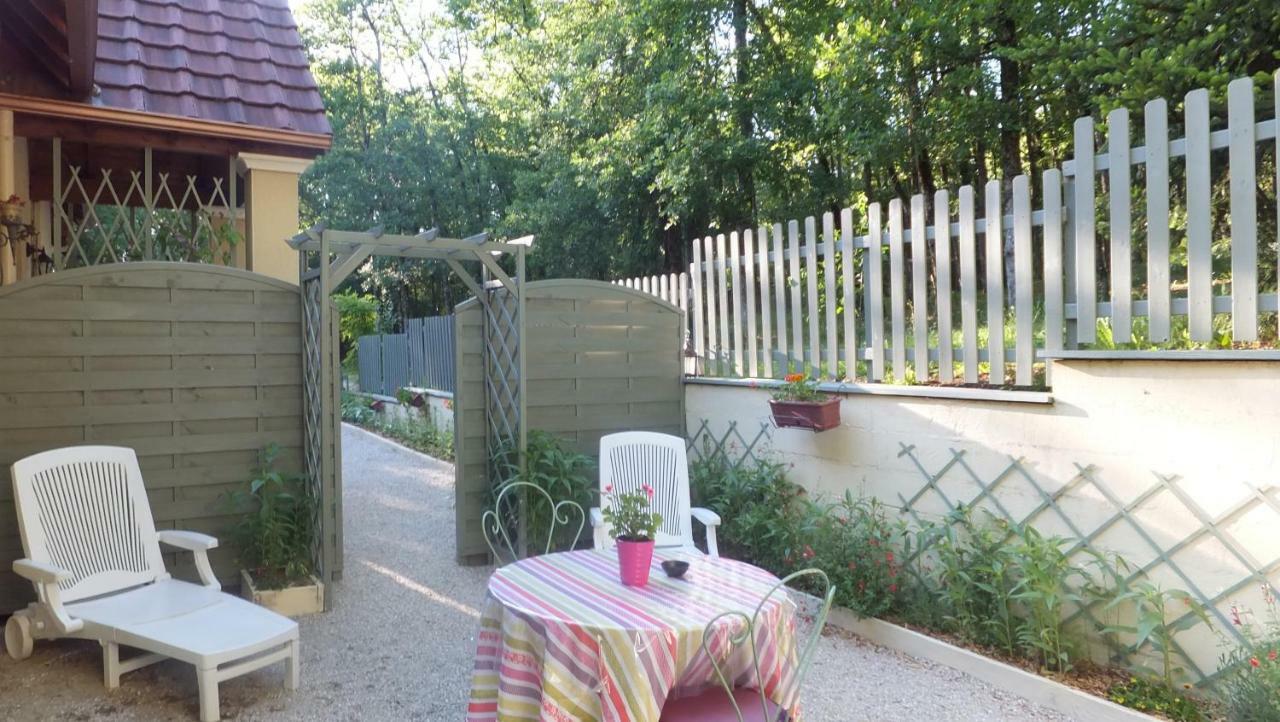 Le Nid De Mesanges Bed & Breakfast Chauffour-sur-Vell Екстериор снимка